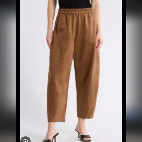 Max Studio Faux Suede Barrel Pants Size Medium NWT